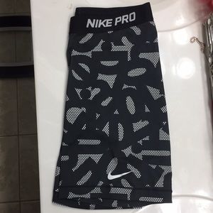 Nike pros women’s